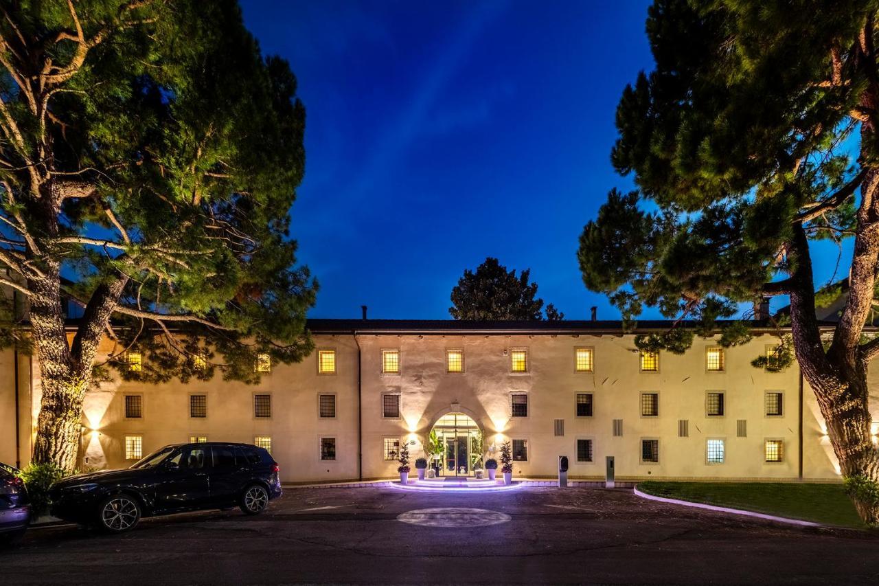 Hotel Villa I Pini Malo  Eksteriør bilde