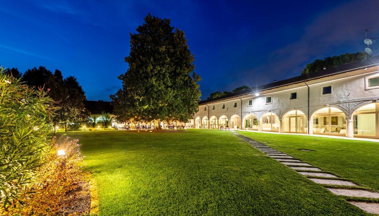 Hotel Villa I Pini Malo  Eksteriør bilde