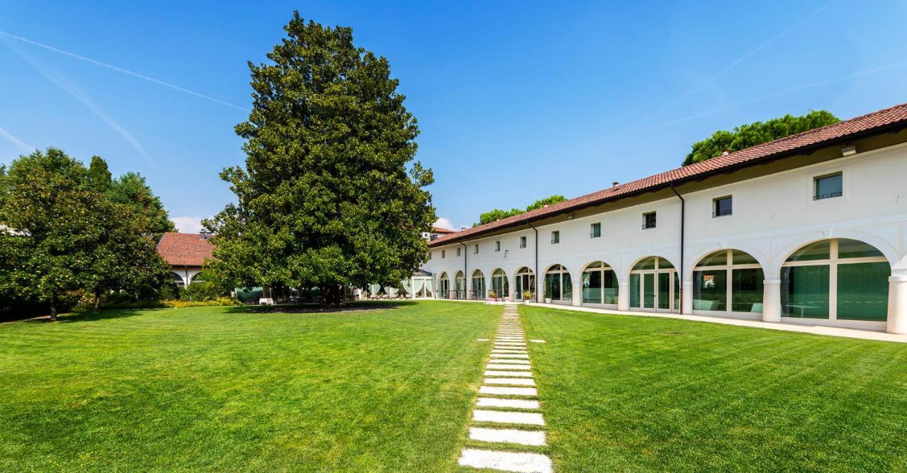 Hotel Villa I Pini Malo  Eksteriør bilde