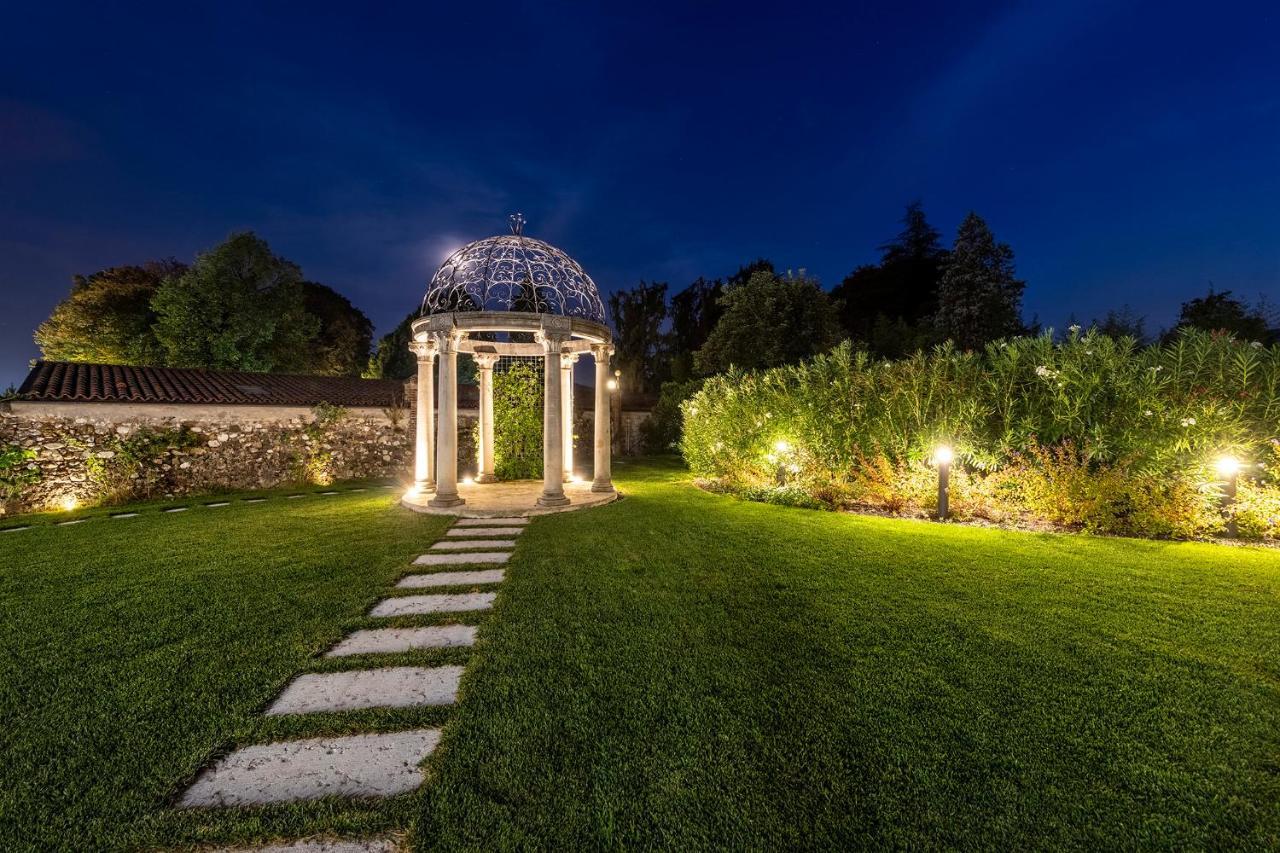 Hotel Villa I Pini Malo  Eksteriør bilde